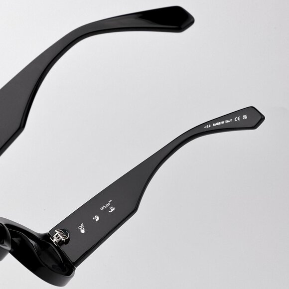 Off-White JOAN Sunglasses – Black Cat Eye Frame | Model OERI041 1007 - Picture 7 of 11